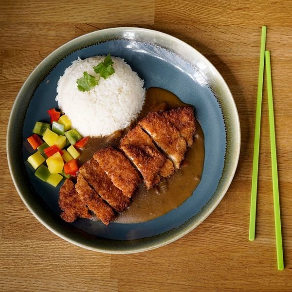 Chicken in Breadcrumbs Katsu Curry Sauce with Rice